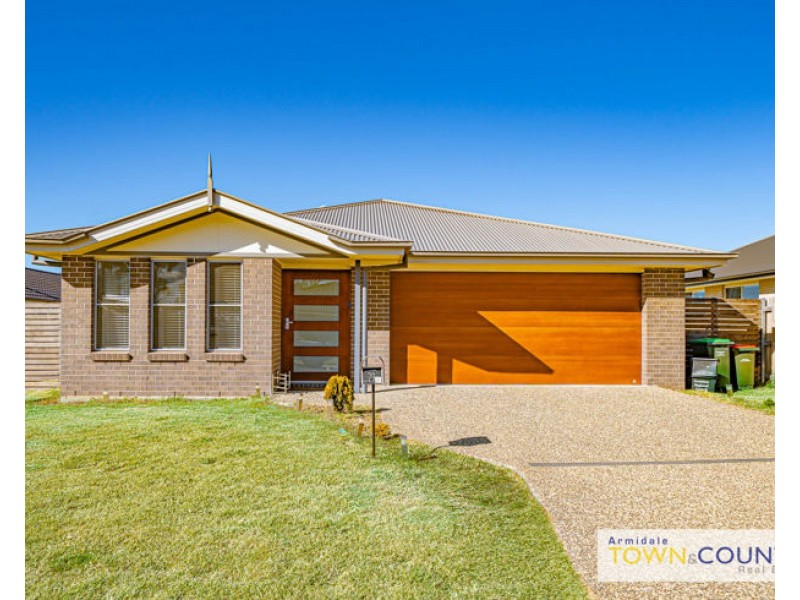 29 Sunrise Crescent, Armidale NSW 2350
