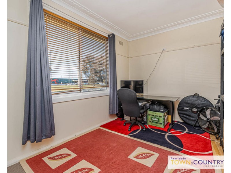 166 Canambe Street, Armidale NSW 2350