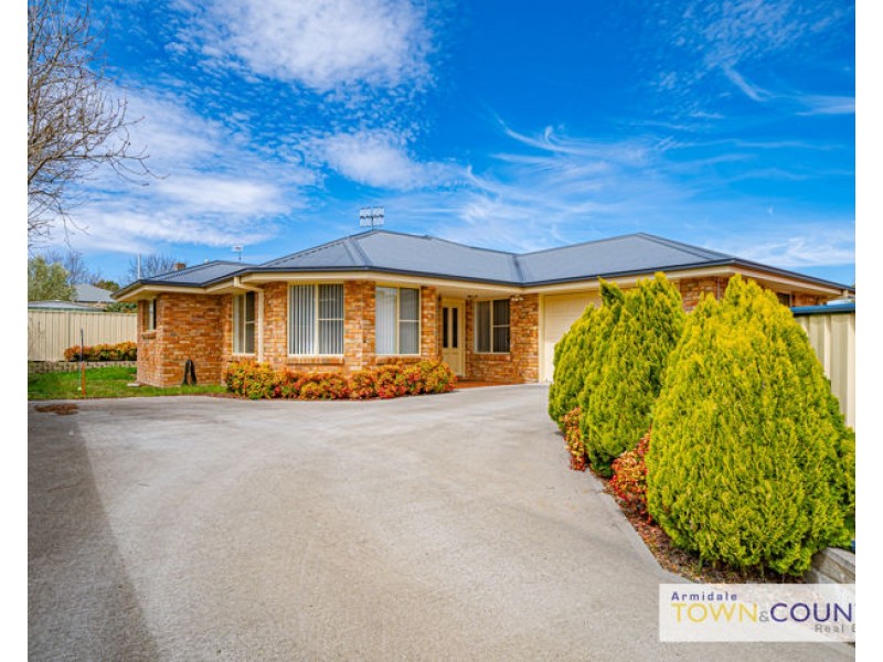 5a Mayfield Avenue, Armidale NSW 2350