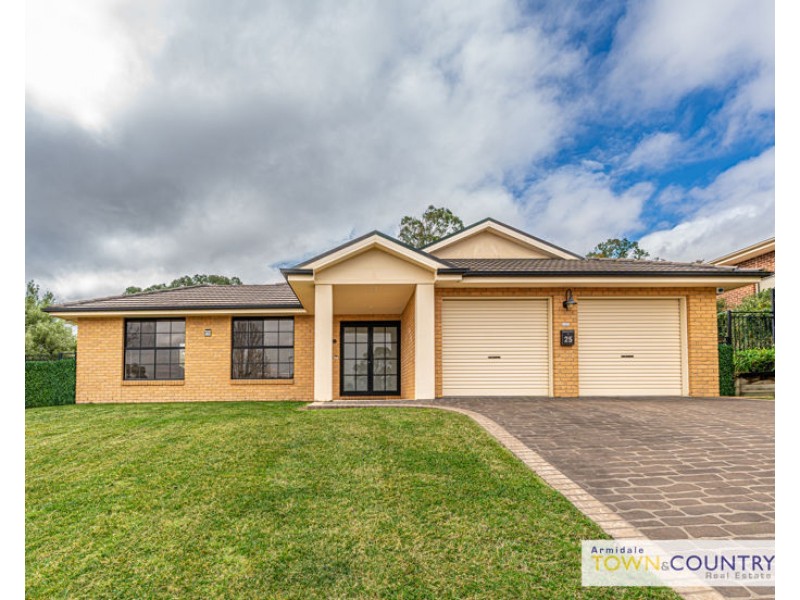 25 Norris Drive, Armidale NSW 2350