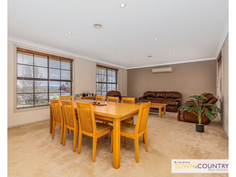 25 Norris Drive, Armidale NSW 2350