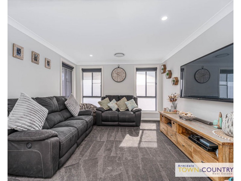 30 Sunrise Crescent, Armidale NSW 2350