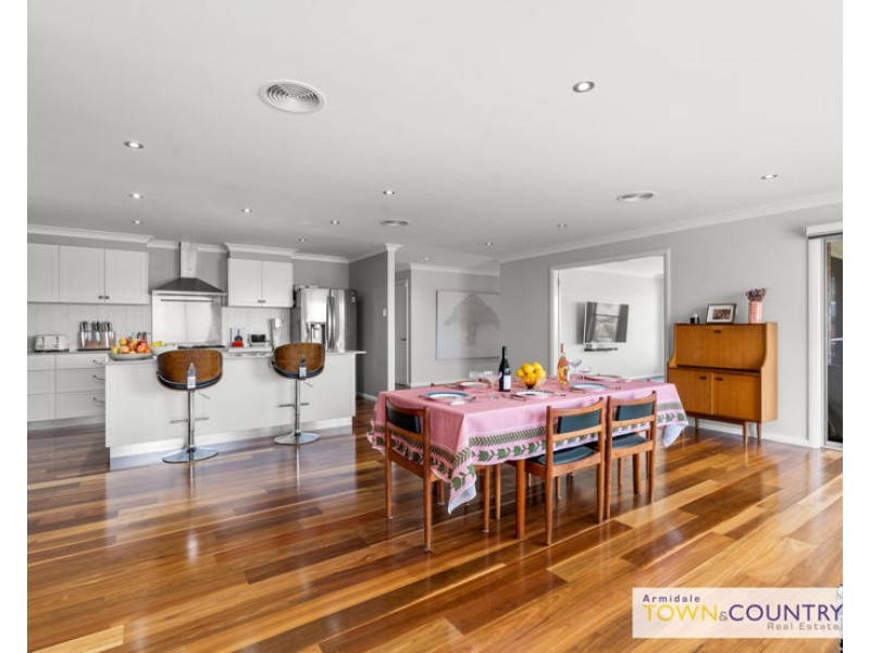 4 Hinton Terrace, Armidale NSW 2350