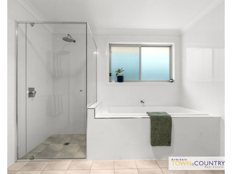 4 Hinton Terrace, Armidale NSW 2350