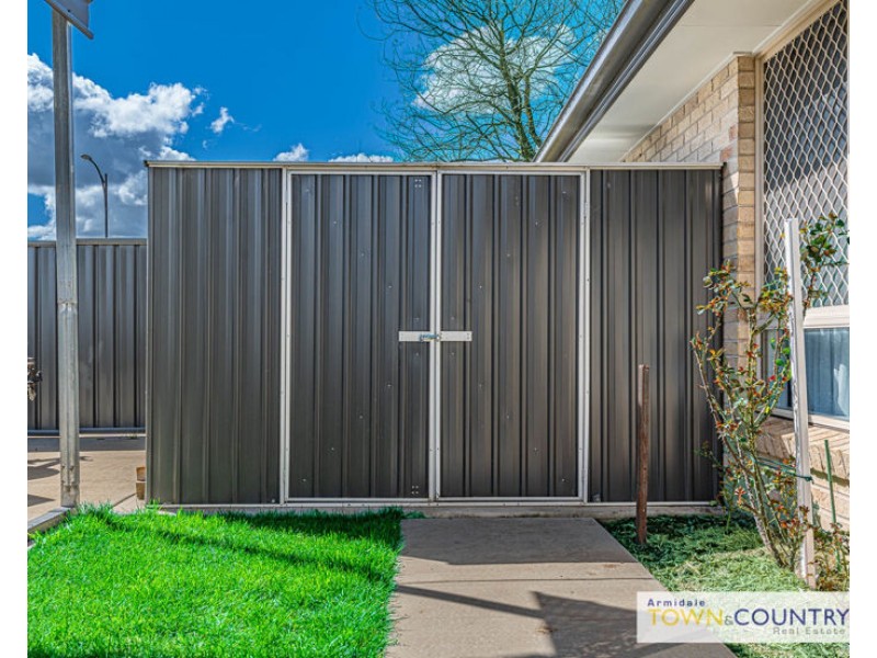 16 Claret Ash Drive, Guyra NSW 2365