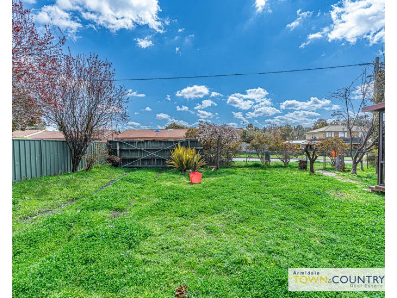 4 Claude Street, Armidale NSW 2350