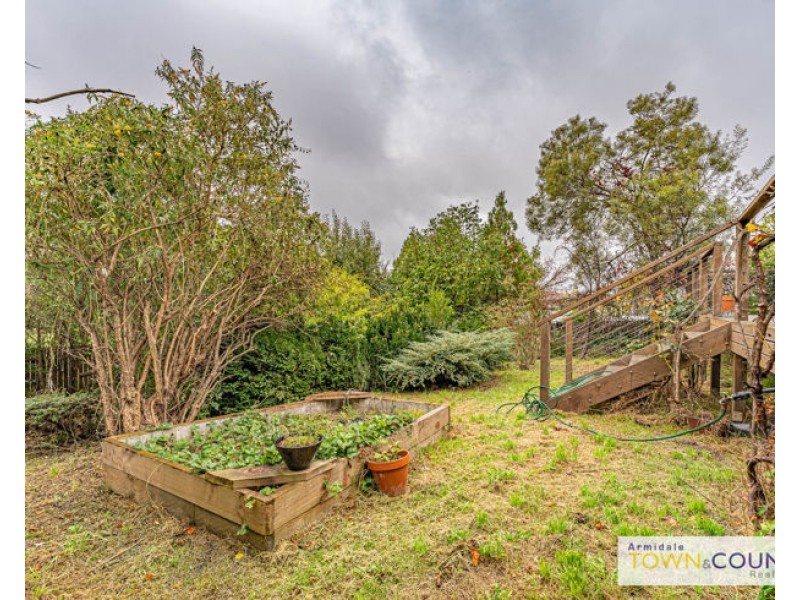 6 Elizabeth Street, Armidale NSW 2350