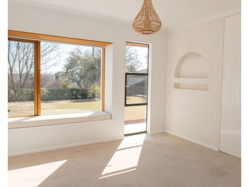 50 Garibaldi Street, Armidale NSW 2350