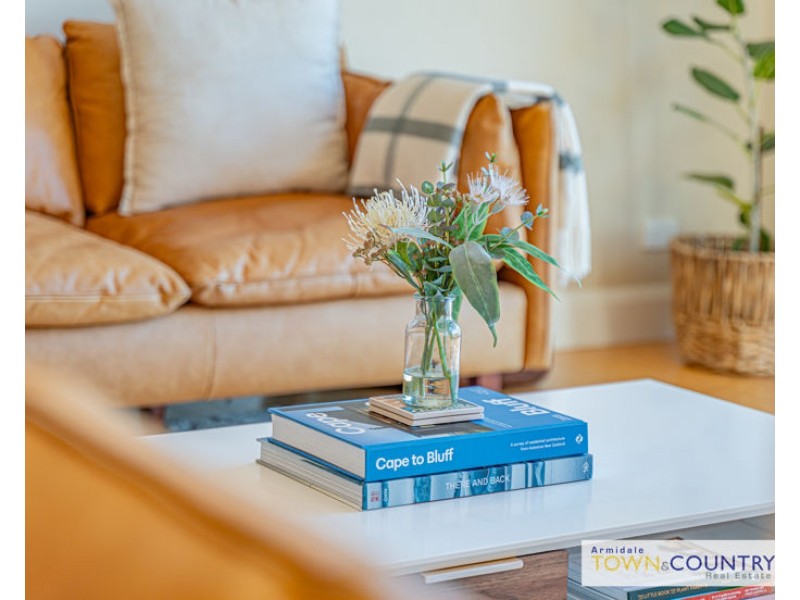33 Yellowbox Drive, Armidale NSW 2350