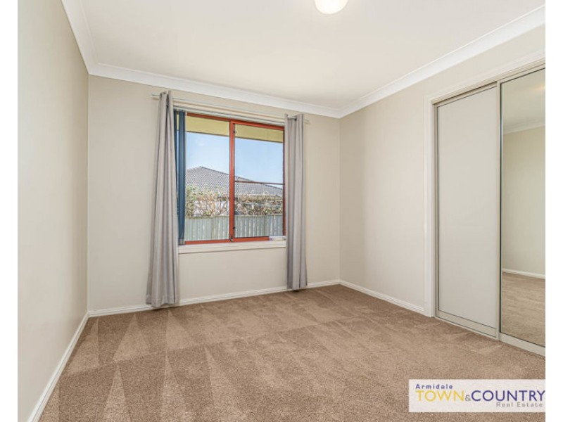 94 Fittler Close, Armidale NSW 2350