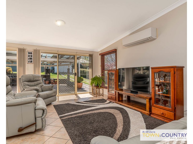 111 Kirkwood Street, Armidale NSW 2350