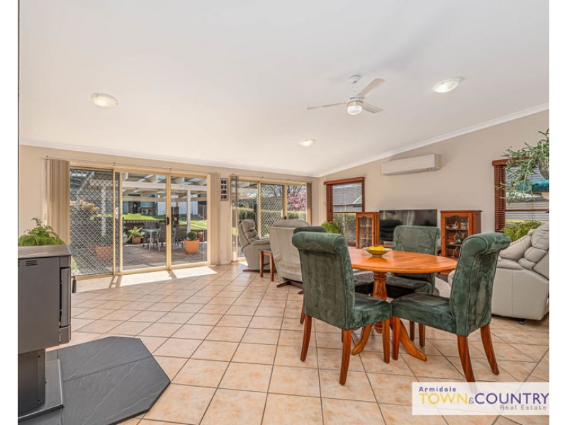 111 Kirkwood Street, Armidale NSW 2350