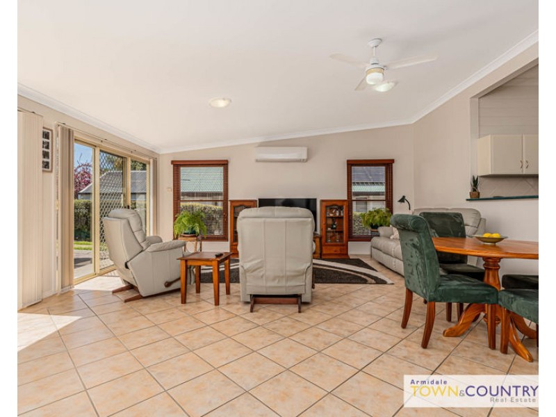 111 Kirkwood Street, Armidale NSW 2350