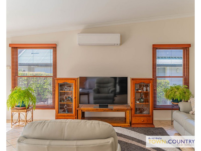 111 Kirkwood Street, Armidale NSW 2350