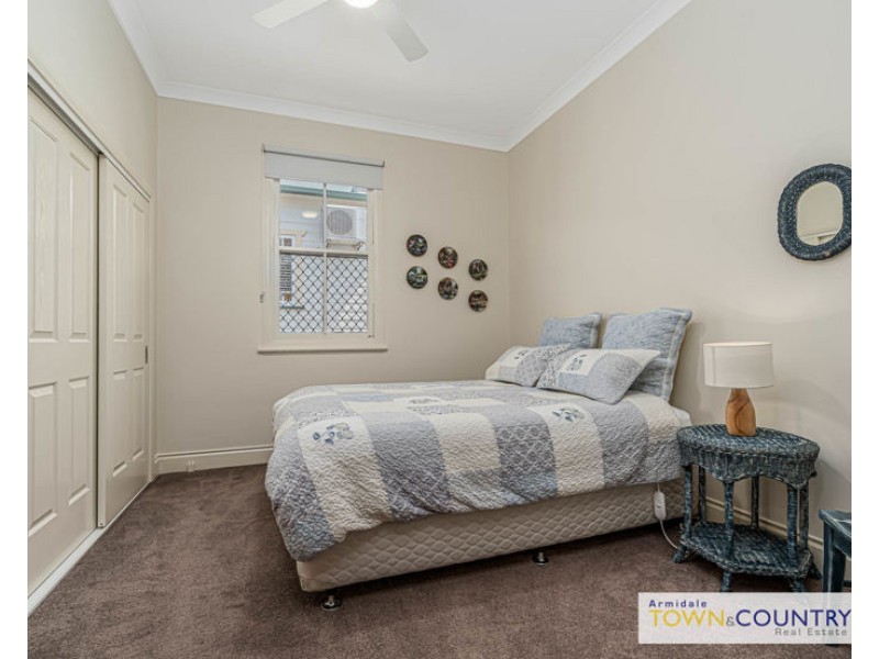111 Kirkwood Street, Armidale NSW 2350