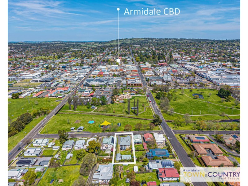 111 Kirkwood Street, Armidale NSW 2350