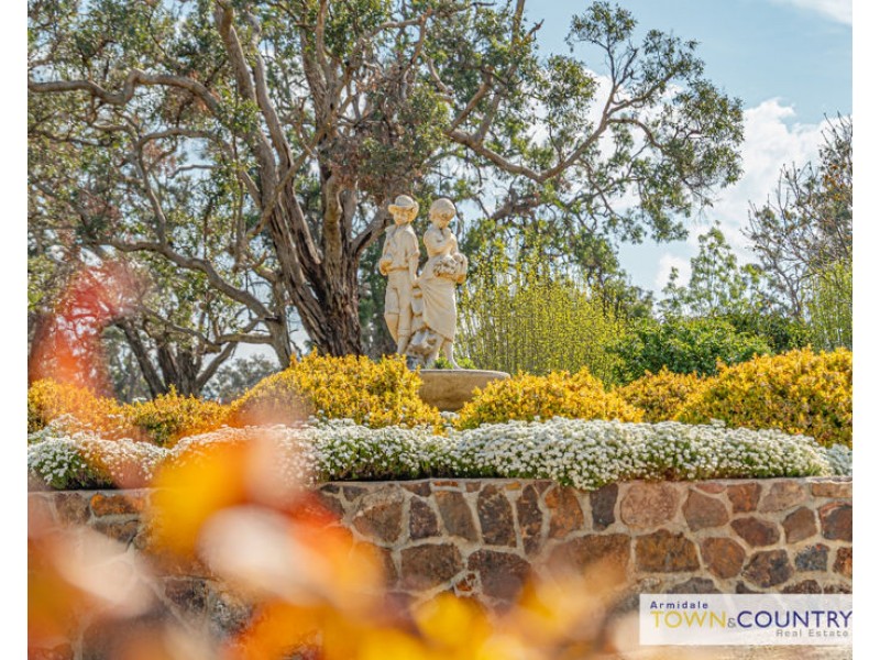 117 Herbert Park Road, Armidale NSW 2350