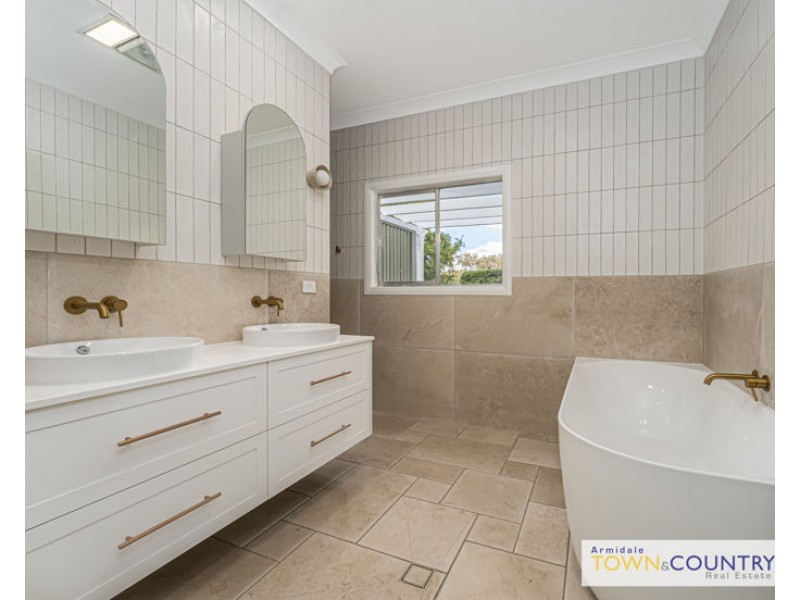 78 Cluny Road, Armidale NSW 2350