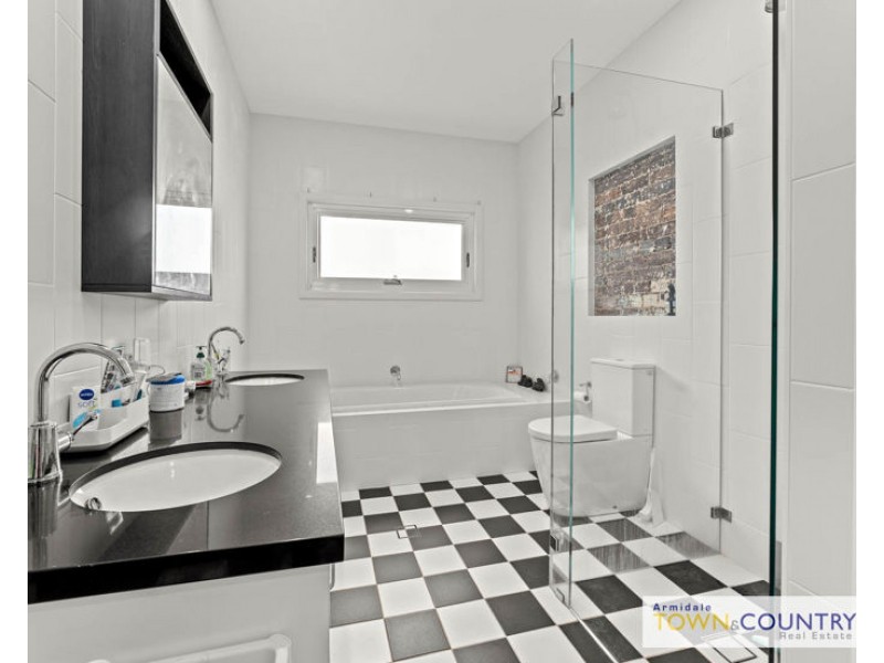 151 Brown Street, Armidale NSW 2350