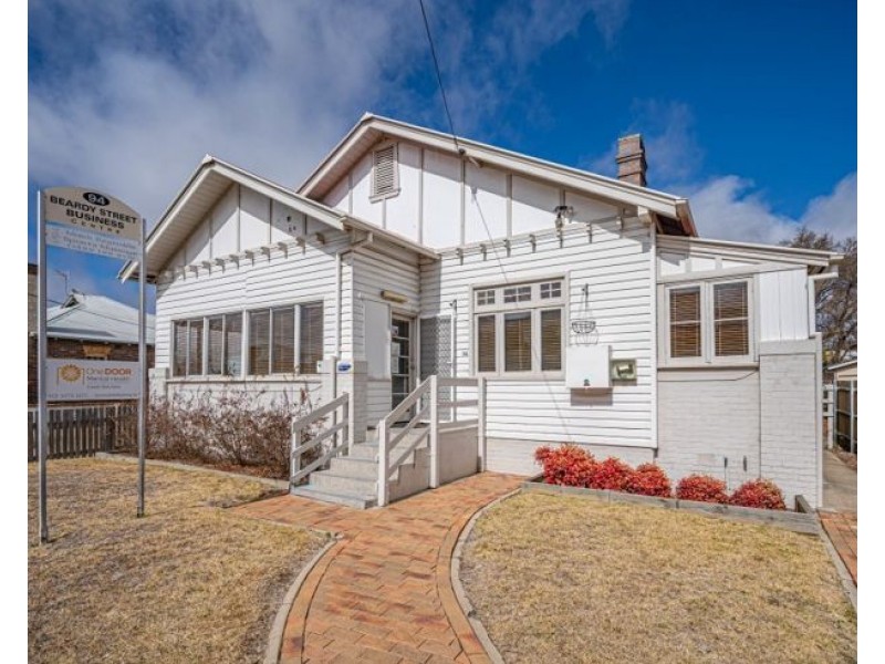 Suites 5-6, 94 Beardy Street, Armidale NSW 2350