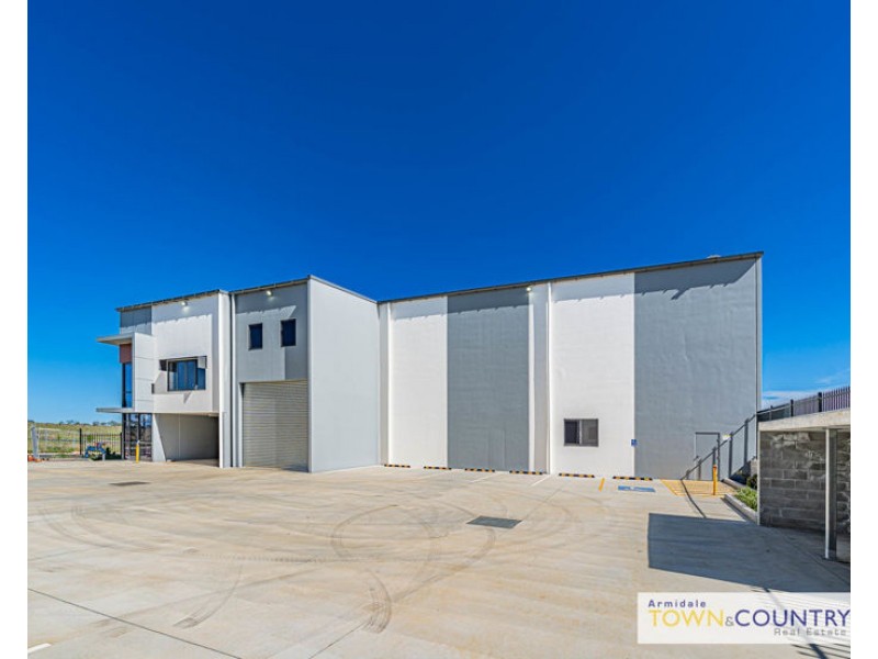 1 / 26 Cameron Drive, Armidale NSW 2350