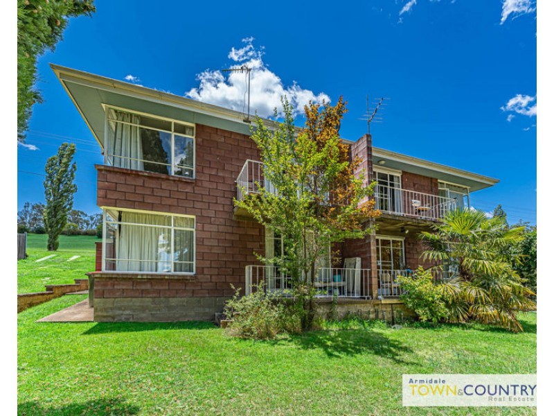 2/164 Donnelly Street, Armidale NSW 2350
