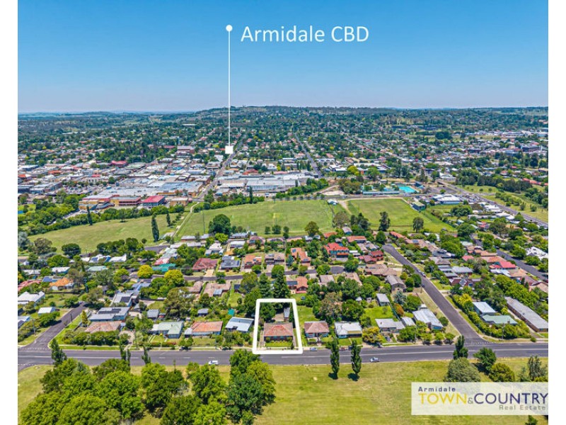 2/164 Donnelly Street, Armidale NSW 2350