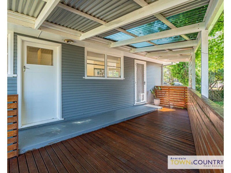 82A Erskine Street, Armidale NSW 2350