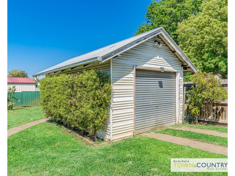 82A Erskine Street, Armidale NSW 2350