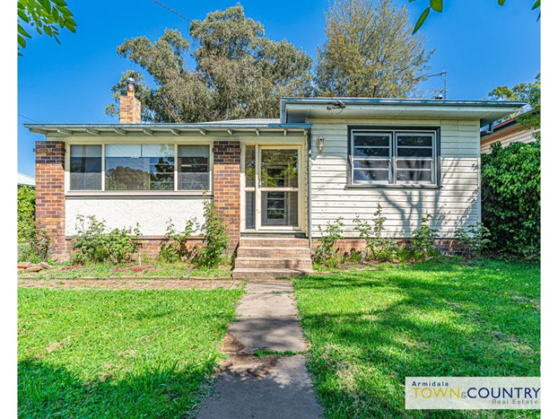 64 Taylor Street, Armidale NSW 2350