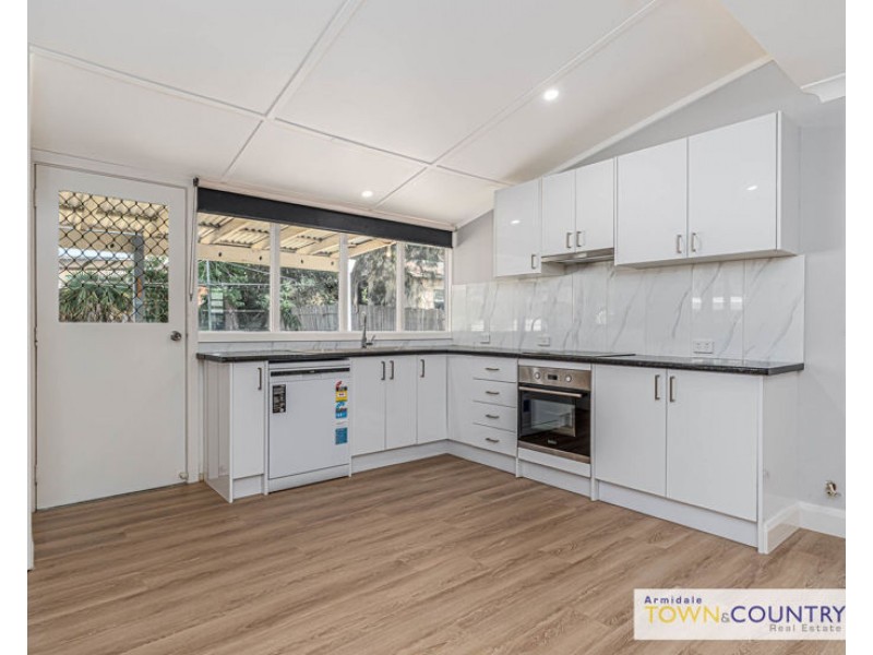 64 Taylor Street, Armidale NSW 2350