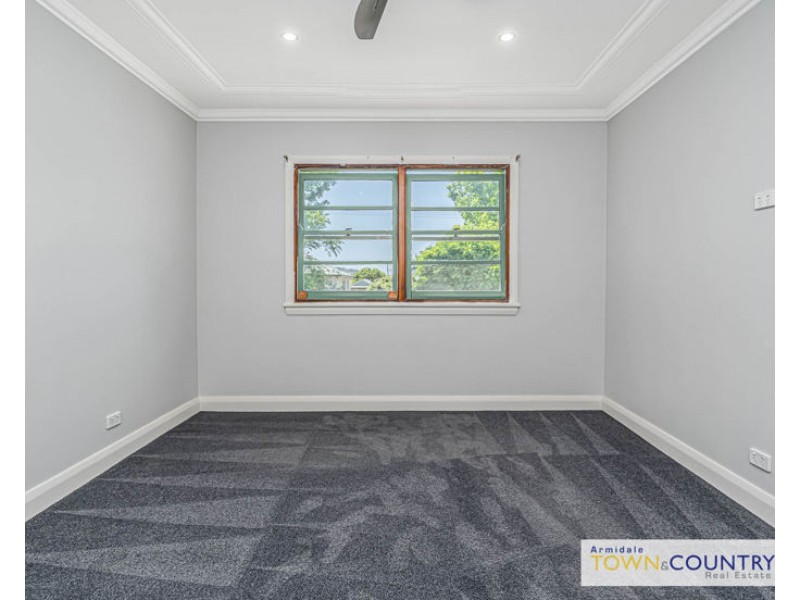 64 Taylor Street, Armidale NSW 2350