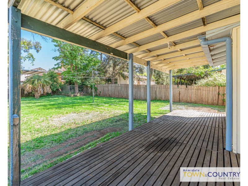 64 Taylor Street, Armidale NSW 2350