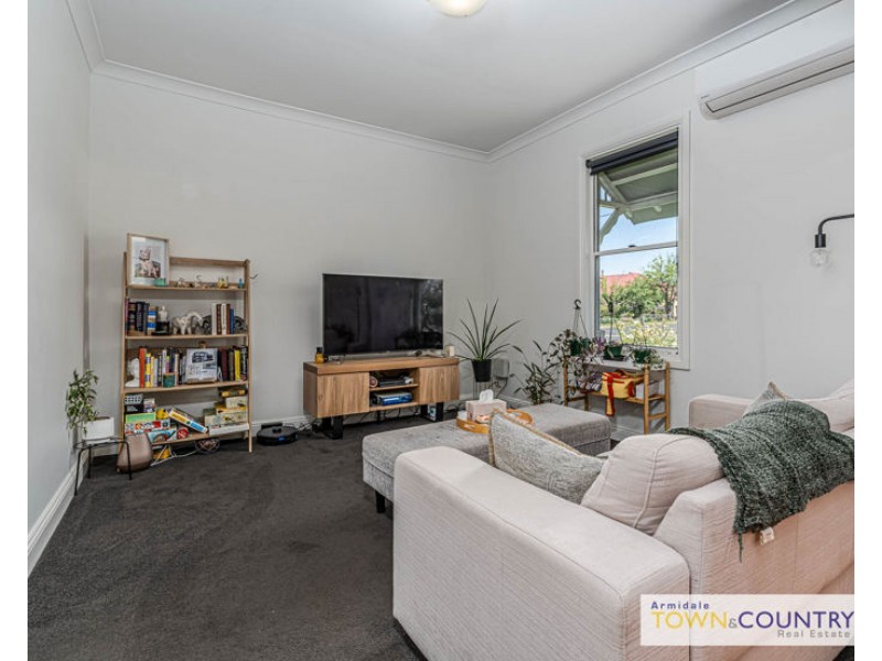 15 Crescent Street, Armidale NSW 2350