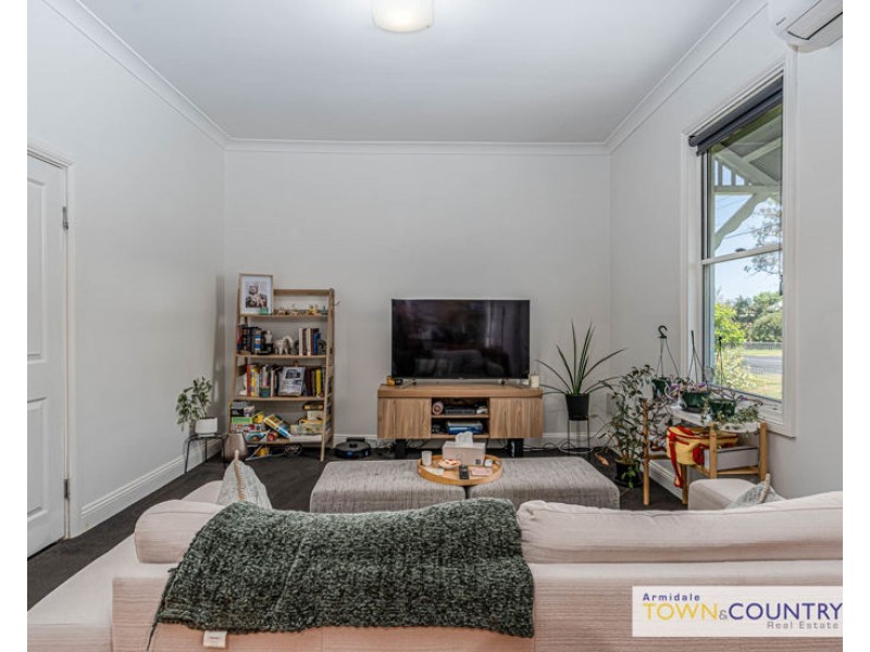 15 Crescent Street, Armidale NSW 2350