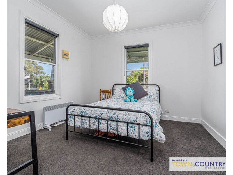 15 Crescent Street, Armidale NSW 2350