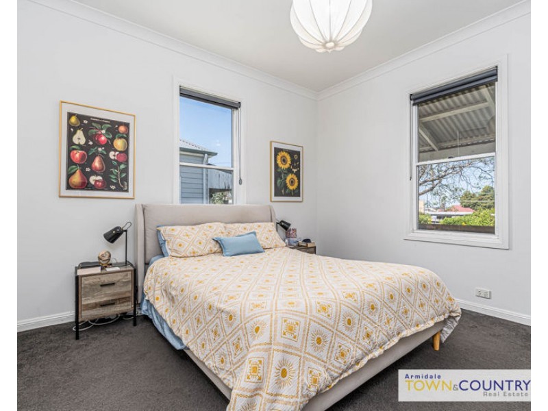 15 Crescent Street, Armidale NSW 2350