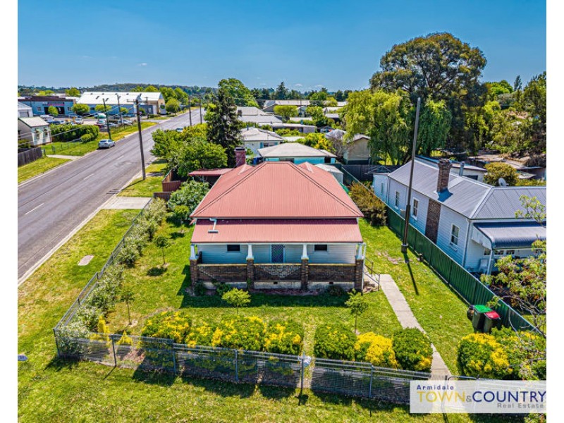15 Crescent Street, Armidale NSW 2350