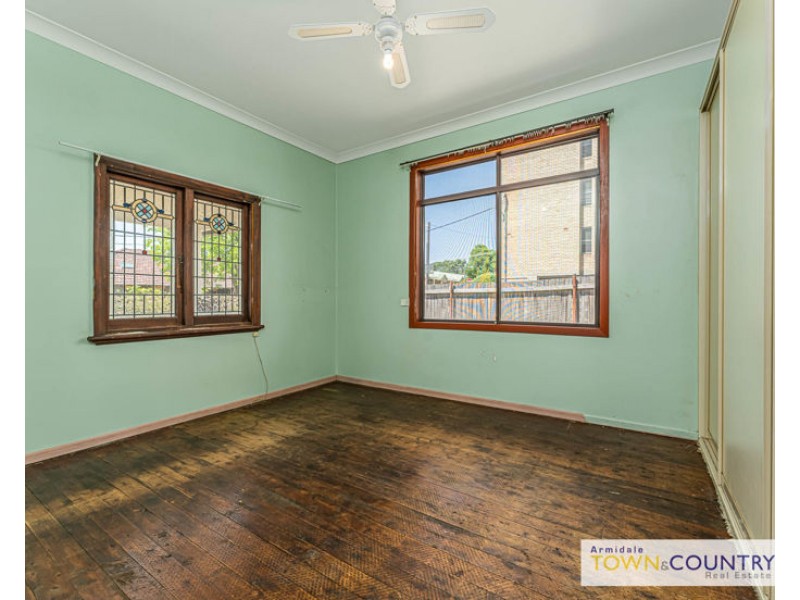 138 Mossman St, Armidale NSW 2350