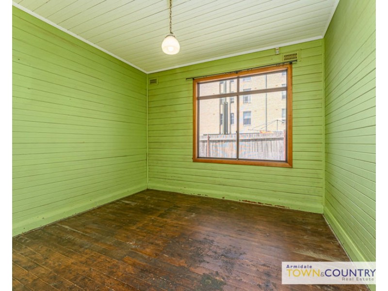 138 Mossman St, Armidale NSW 2350