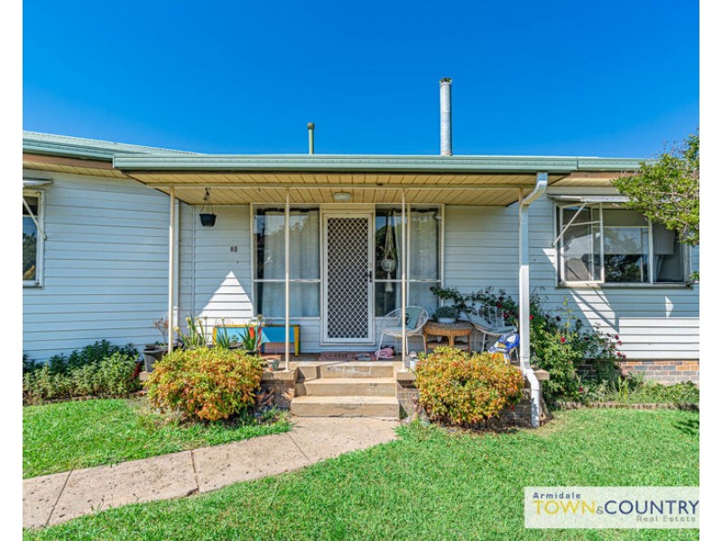 60 Mossman Street, Armidale NSW 2350