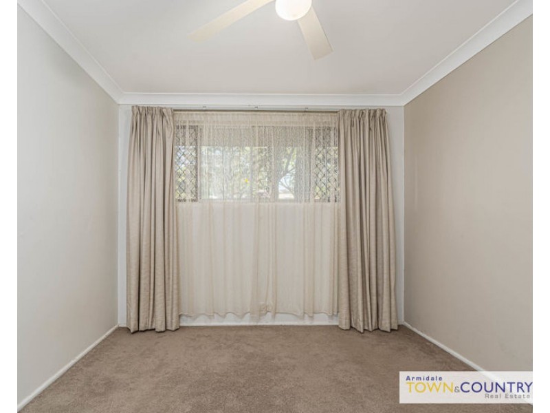 2/12 College Avenue, Armidale NSW 2350