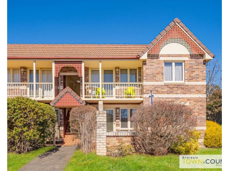 Unit 4 114 – 116 Mossman Street, Armidale NSW 2350