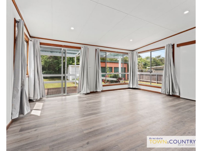 11 Duval Street, Armidale NSW 2350