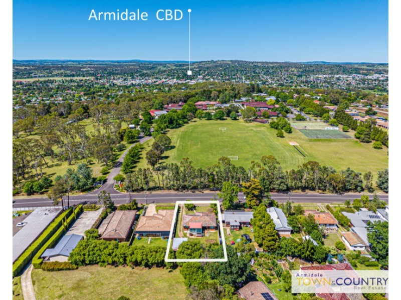 11 Duval Street, Armidale NSW 2350
