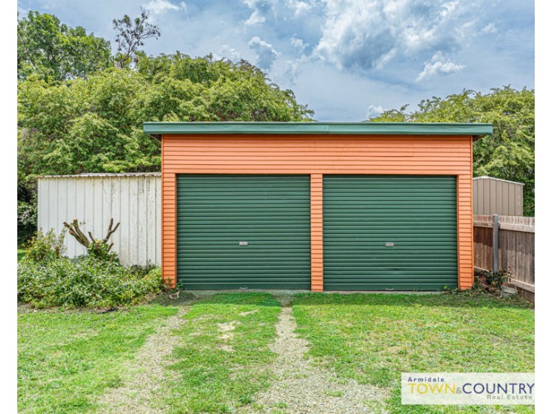 11 Duval Street, Armidale NSW 2350