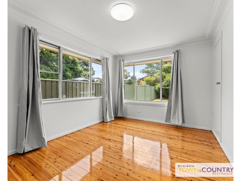 11 Duval Street, Armidale NSW 2350