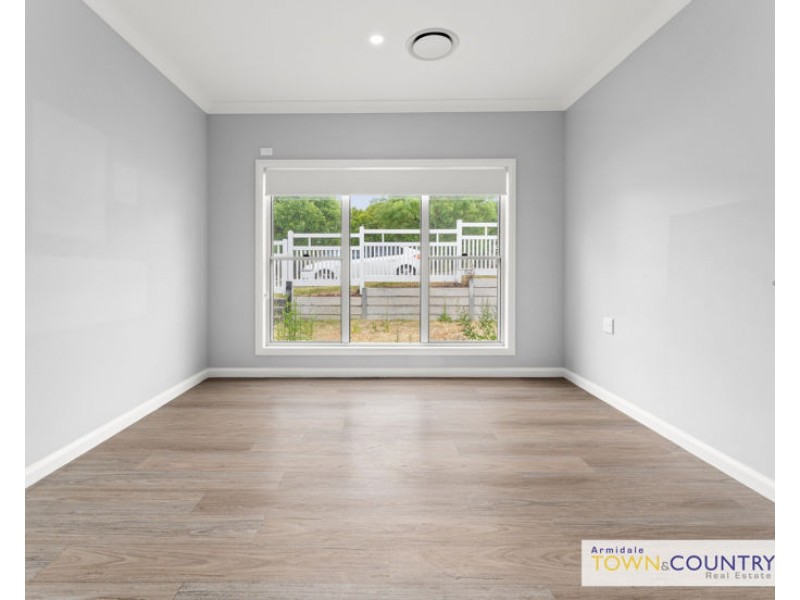 25 Marsh Street, Armidale NSW 2350