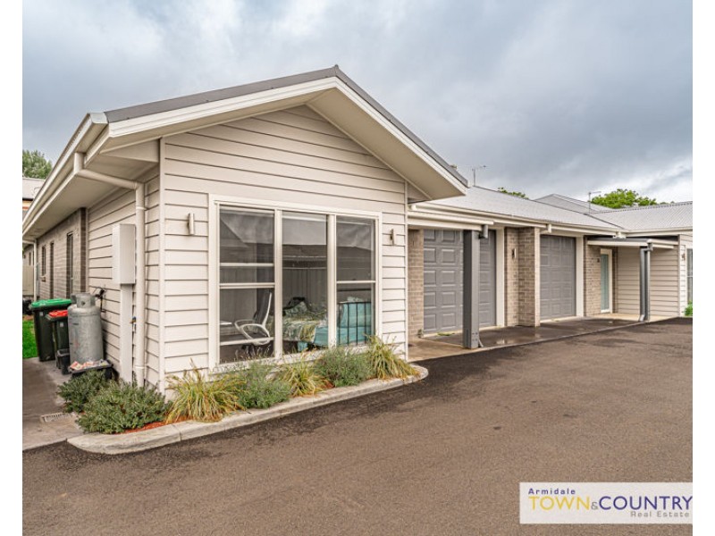 25 Marsh Street, Armidale NSW 2350