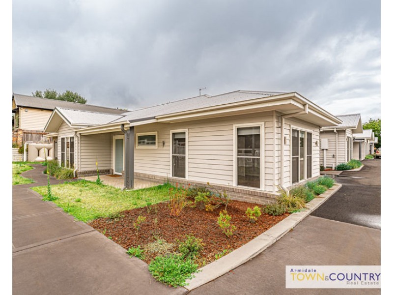 25 Marsh Street, Armidale NSW 2350